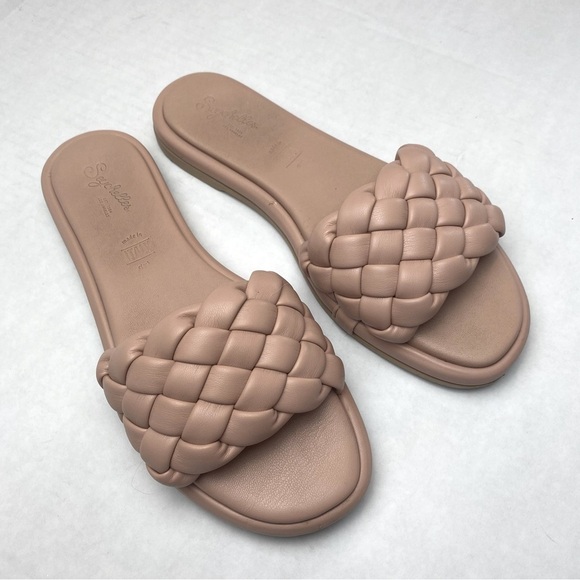 Seychelles Tan Woven Sandals - Picture 1 of 10